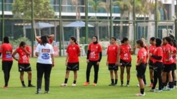 منتخب مصر للشابات بالزي التقليدى أمام بنين بتصفيات كأس العالم منتخب مصر للشابات بالزي التقليدى أمام بنين بتصفيات كأس العالم