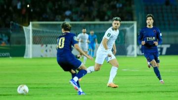 حصاد الجولة الرابعة من الكونفيدرالية الإفريقية.. الزمالك يحسم القمة المصرية ويتصدر.. وصراع مشتعل في المجموعات