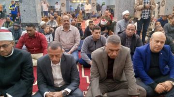 محافظ أسوان يشهد الاحتفال بليلة النصف من شعبان بمسجد الحاج حسن.. شاهد
