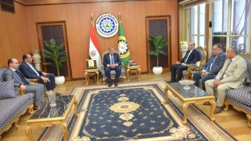 محافظ الدقهلية يستقبل نائب رئيس هيئة الشراء الموحد لدعم منظومة التحول الرقمي