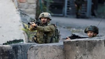 مقاومة الجدار.. القرار الإسرائيلي لتسجيل أراضي الضفة يجرد الفلسطينيين من ممتلكاتهم