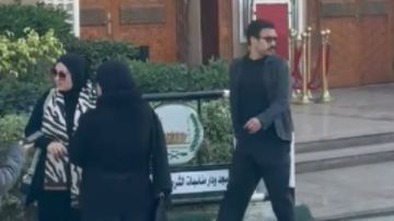 أحمد داود يدعم زوجته بعد وفاة والدها