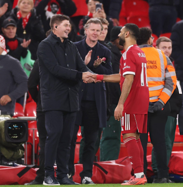 أول تعليق من جيرارد على تحطيم محمد صلاح رقمه القياسي مع ليفربول أول تعليق من جيرارد على تحطيم محمد صلاح رقمه القياسي مع ليفربول