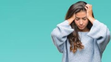 الصداع المتكرر عند النساء بعد الأربعين.. متى يكون إنذارا؟