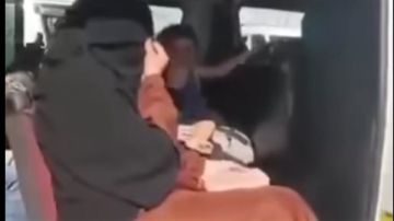 فيديو تحرش بسيدة منتقبة داخل ميكروباص يثير الجدل.. ماذا حدث؟