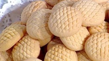 أسعار كعك عيد الفطر 2026.. علبة مشكل 350 جنيها