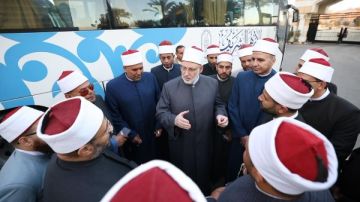 تضم 32 واعظا.. البحوث الإسلامية يوفد قافلة دعوية موسعة إلى البحر الأحمر لترسيخ قيم الوسطية والاعتدال تضم 32 واعظا.. البحوث الإسلامية يوفد قافلة دعوية موسعة إلى البحر الأحمر لترسيخ قيم الوسطية والاعتدال