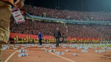 خبير لوائح: عقوبة مالية تنتظر الأهلي.. والزمالك مهدد بالاستبعاد إفريقيا الموسم المقبل خبير لوائح: عقوبة مالية تنتظر الأهلي.. والزمالك مهدد بالاستبعاد إفريقيا الموسم المقبل