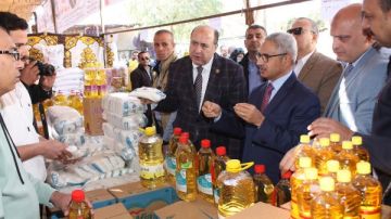 محافظ بني سويف يتفقد انتظام العمل في معارض أهلا رمضان لتوفير السلع الأساسية بأسعار مخفضة