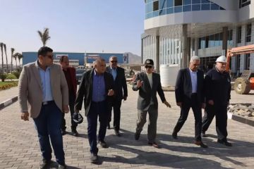 الفريق أسامة ربيع: انتهاء أعمال التجارب والتسليم للقاطرتين عزم 3 و عزم 4 بقوة شد 90طن الفريق أسامة ربيع: انتهاء أعمال التجارب والتسليم للقاطرتين عزم 3 و عزم 4 بقوة شد 90طن