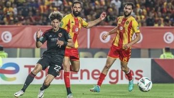 كاف يعلن حكام مواجهتي الأهلي والترجي في ربع نهائي دوري أبطال أفريقيا