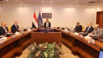 هندي يشهد توقيع عدد من الاتفاقيات بين المصرية للاتصالات وإي آند مصر والجهاز القومي هندي يشهد توقيع عدد من الاتفاقيات بين المصرية للاتصالات وإي آند مصر والجهاز القومي