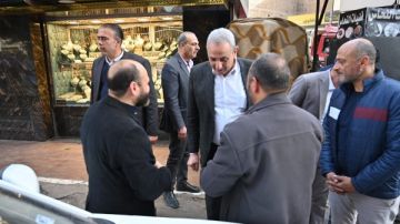 في جولة مفاجئة في قلب العاصمة.. محافظ الغربية يتفقد تطوير محيط السيد البدوي ويقود حملة نظافة ورفع إشغالات بالتعاون مع مديرية الأمن لإعادة الانضباط لشوارع طنطا