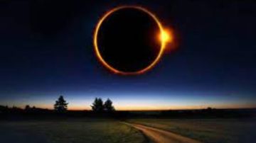 كسوف حلقي وهلال رمضان في يوم واحد.. هل تتأثر رؤية الشهر الكريم؟