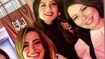 لقاء الخميسي رفقة رانيا يوسف وداليا مصطفى في أحدث ظهور لقاء الخميسي رفقة رانيا يوسف وداليا مصطفى في أحدث ظهور