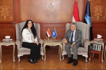 الفريق أسامة ربيع يبحث مع وفد سيمنس سبل التعاون المستقبلي في مجالات التدريب