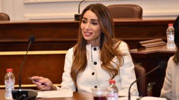 برلمانية تطالب بحماية الأطفال من الإنترنت: تنظيم استخدام الهواتف ضرورة وطنية برلمانية تطالب بحماية الأطفال من الإنترنت: تنظيم استخدام الهواتف ضرورة وطنية