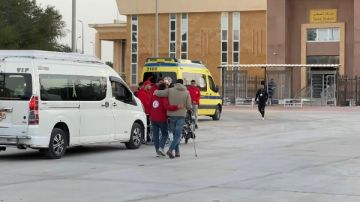 مدد زاد العزة.. 7500 طن مساعدات شاملة ووقود لتشغيل مستشفيات قطاع غزة