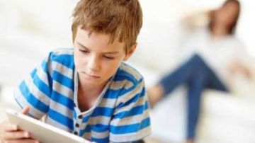 استشاري المناعة بجامعة القاهرة تطالب بعمل فحوصات طبية للأطفال كل 6 أشهر استشاري المناعة بجامعة القاهرة تطالب بعمل فحوصات طبية للأطفال كل 6 أشهر