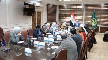 البنك الدولى ومشروع إدارة تلوث الهواء يناقشان تطوير منظومة إدارة المخلفات بالقليوبية