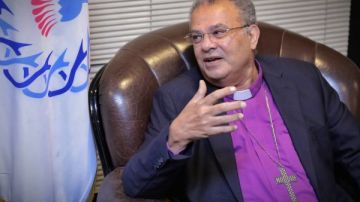 رئيس الطائفة الإنجيلية يهنئ الحكومة الجديدة