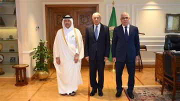 النائب العام ونظيره القطري يزوران الأمين العام للجامعة العربية لبحث تعزيز التعاون النائب العام ونظيره القطري يزوران الأمين العام للجامعة العربية لبحث تعزيز التعاون