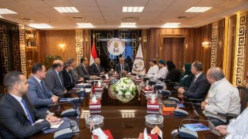 تعاون مصري - عماني جديد في تدوير مخلفات أشجار الموز وإنتاج عبوات كرتونية صديقة للبيئة تعاون مصري - عماني جديد في تدوير مخلفات أشجار الموز وإنتاج عبوات كرتونية صديقة للبيئة