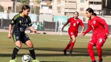 الأهلي يتوج بطلا للمرة الثانية علي حساب مسار بدوري الناشئات 2009 الأهلي يتوج بطلا للمرة الثانية علي حساب مسار بدوري الناشئات 2009