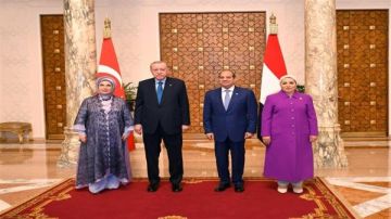 السيدة انتصار السيسي ترحب بزيارة أمينة أردوغان وتؤكد عمق الروابط بين مصر وتركيا السيدة انتصار السيسي ترحب بزيارة أمينة أردوغان وتؤكد عمق الروابط بين مصر وتركيا