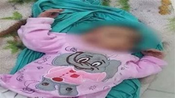 رضيعة في حقيبة.. قصة العثور على طفلة أمام مسجد الحافي بالمنيا رضيعة في حقيبة.. قصة العثور على طفلة أمام مسجد الحافي بالمنيا