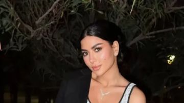 كارولين عزمي تلفت الأنظار في إطلالة جريئة صور