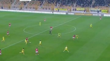 إصابة تريزيجيه وخطورة جزائرية .. شوط أول سلبي بين الأهلي وشبيبة القبائل بدوري أبطال إفريقيا