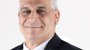 السيرة الذاتية للواء صلاح جمبلاط وزير الدولة للإنتاج الحربي السيرة الذاتية للواء صلاح جمبلاط وزير الدولة للإنتاج الحربي