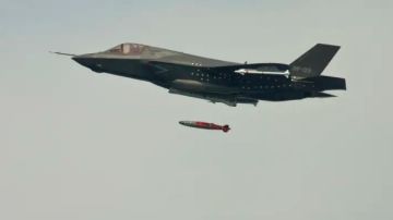 الـ F-35 تنضم إلى الـ تايفون بريطانيا تعزز وجودها العسكري في قبرص.. وطهران تحذر من التصعيد الـ F-35 تنضم إلى الـ تايفون بريطانيا تعزز وجودها العسكري في قبرص.. وطهران تحذر من التصعيد