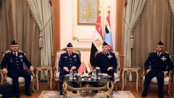 مباحثات بين قادة القوات الجوية في مصر وتركيا