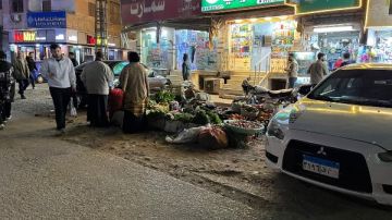 محافظ الدقهلية يتفقد شوارع المنصورة لمتابعة النظافة والحركة المرورية ورفع الإشغالات