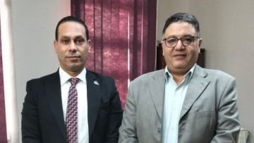 نائب الإسماعيلية يناقش ملف توظيف ورعاية ذوي الهمم مع القوى العاملة