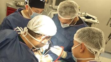 نجاح جراحة عاجل لإنقاذ مريض مصاب بآلة حادة نافذة بالمخ بمستشفى طوارئ قصر العيني نجاح جراحة عاجل لإنقاذ مريض مصاب بآلة حادة نافذة بالمخ بمستشفى طوارئ قصر العيني