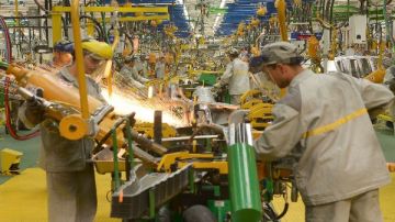 6.8 ٪ ارتفاع في الرقم القياسي للصناعات التحويلية والاستخراجية خلال شهر ديسمبر 2025 6.8 ٪ ارتفاع في الرقم القياسي للصناعات التحويلية والاستخراجية خلال شهر ديسمبر 2025