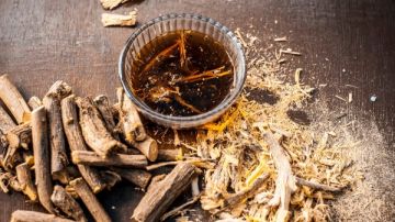 كنز من الفوائد لـ العرقسوس.. ومضر فى هذه الحالات كنز من الفوائد لـ العرقسوس.. ومضر فى هذه الحالات