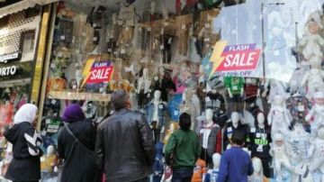 مع اقتراب عيد الفطر.. انطلاق الأوكازيون الشتوي 2026 في الأسواق المصرية