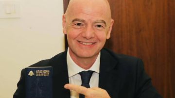 من بيروت إلى زيورخ.. ماذا يعني انضمام رئيس فيفا إلى السجل المدني اللبناني؟ من بيروت إلى زيورخ.. ماذا يعني انضمام رئيس فيفا إلى السجل المدني اللبناني؟