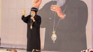 الأنبا تيموثاوس يفتتح مسرح ثياتيرا ويؤكد: الهدف والاحتياج والضمان أساس أي مشروع