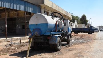 محافظ أسوان يكلف لجنة فنية للمعاينة الميدانية لحل مشكلات الصرف الصحي بالعمارات السكنية بمنطقة السيل الجديد