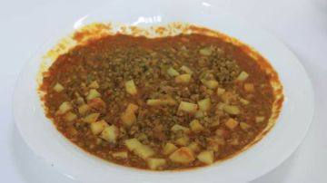 أكلات قبل رمضان.. غداء سريع بالعدس البني المطبوخ