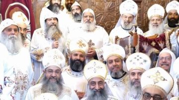 الأنبا ميخائيل يترأس قداس اليوم الثاني لخلوة مجمع كهنة حلوان بدير المحرق الأنبا ميخائيل يترأس قداس اليوم الثاني لخلوة مجمع كهنة حلوان بدير المحرق