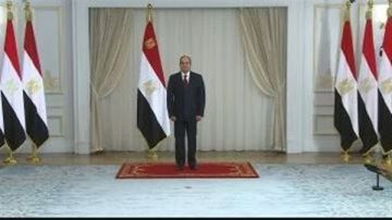 بالأسماء.. 20 محافظا و12 نائبا يؤدون اليمين الدستورية أمام الرئيس السيسي