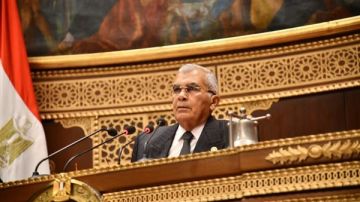 رئيس مجلس الشيوخ يذكر النواب: اللائحة لا تجيز التلاوة أثناء الكلام