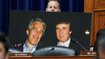 مكالمة غامضة منذ 20 عاما.. مفاجأة بشأن تستر ترامب على فضيحة إبستين 