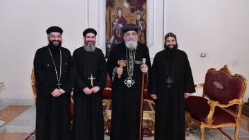 البابا تواضروس يلتقي الوفد الكنسي العائد من الڤاتيكان البابا تواضروس يلتقي الوفد الكنسي العائد من الڤاتيكان